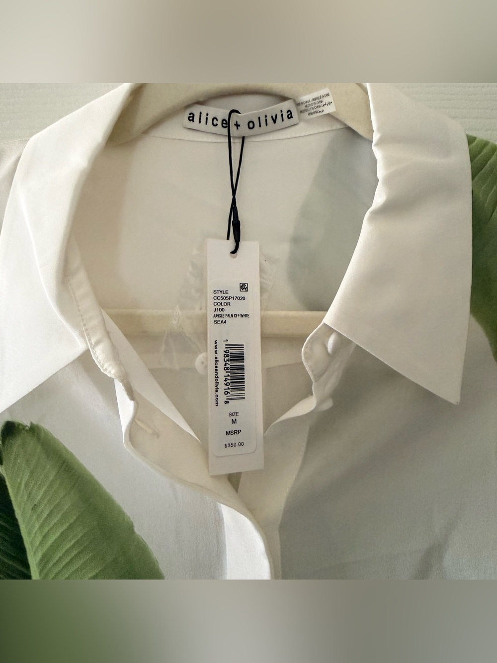 Alice + Olivia Willa Silk Blouse Jungle Palm - Picture 7 of 8